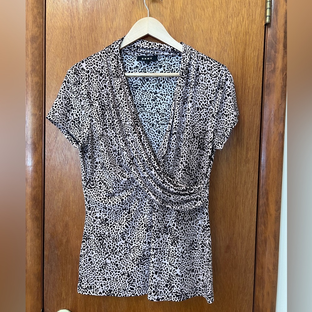 DKNY Blouse Women's Animal Print Matte Jersey Faux Wrap V Neck Top size L